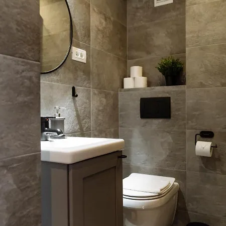 Apartment Downtown Friendly